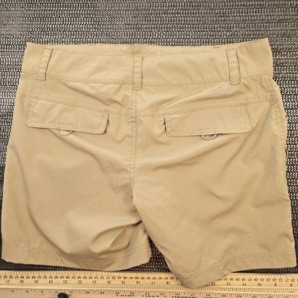 Columbia Women's 6 Kestrel Omni Shield Trail Shorts Beige Active Fit Stretch - Picture 6 of 8